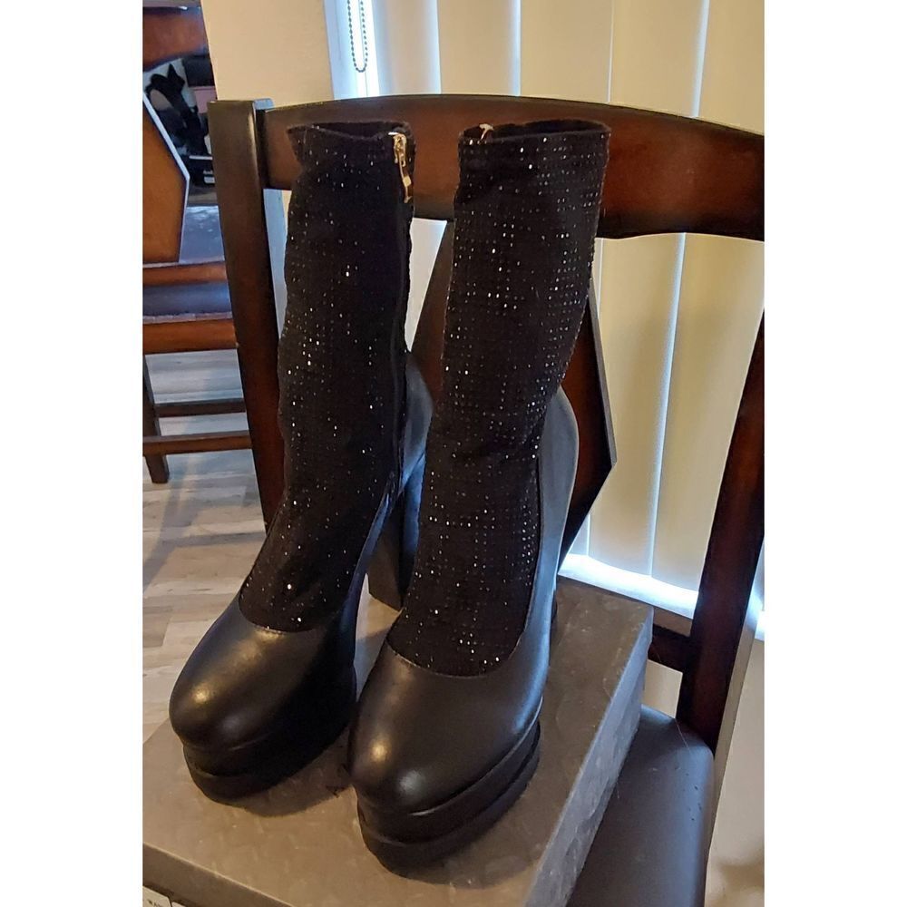 BNIB~Black Rhinestone Studded Rhinestone Sock Platform heels Boots Sz 10